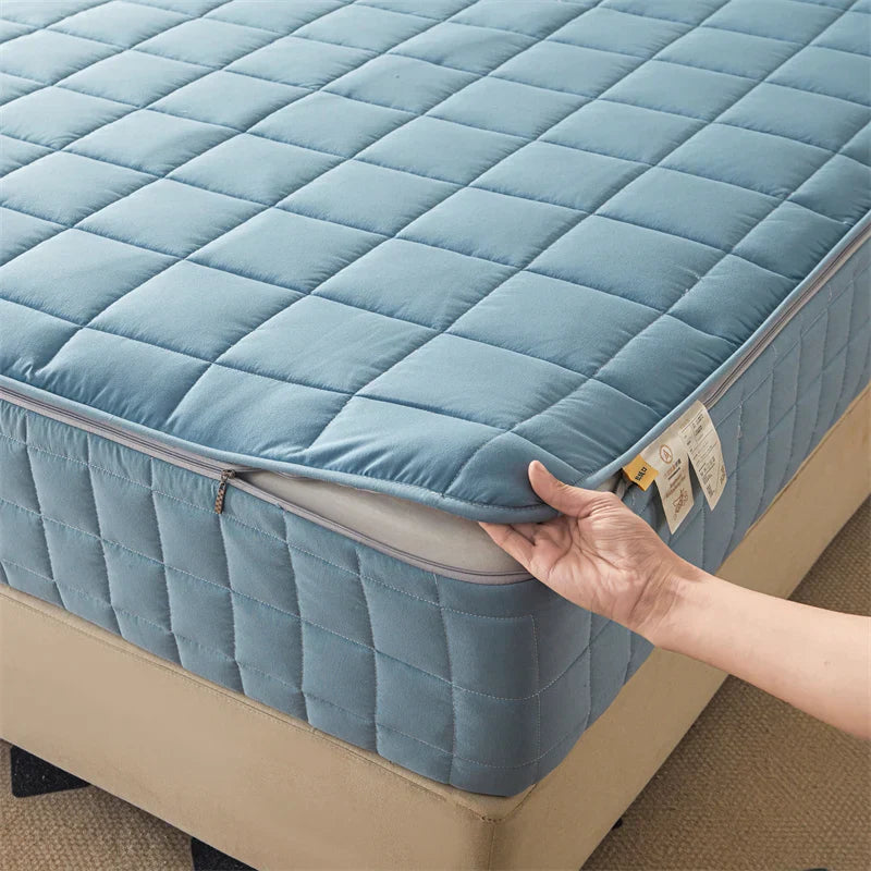 Premium Breathable Noiseless Waterproof Zip Mattress Protector
