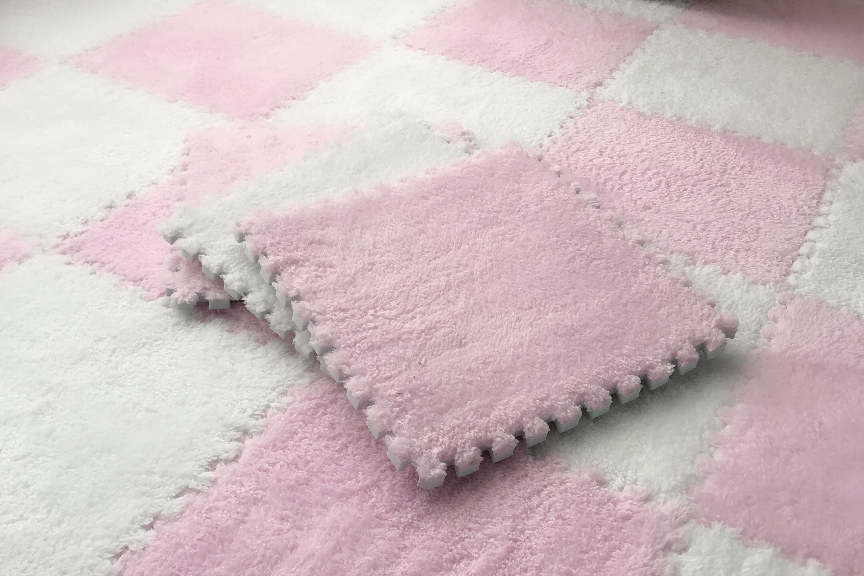 DIY Winter Plush Puzzle Mat