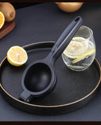 Minimal Lemon Squeezer